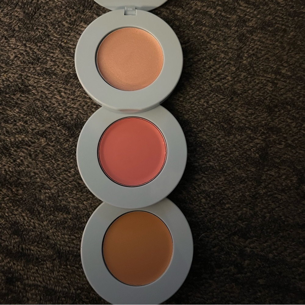 Alleyoop cream contour blush and highlight. Stack the odds